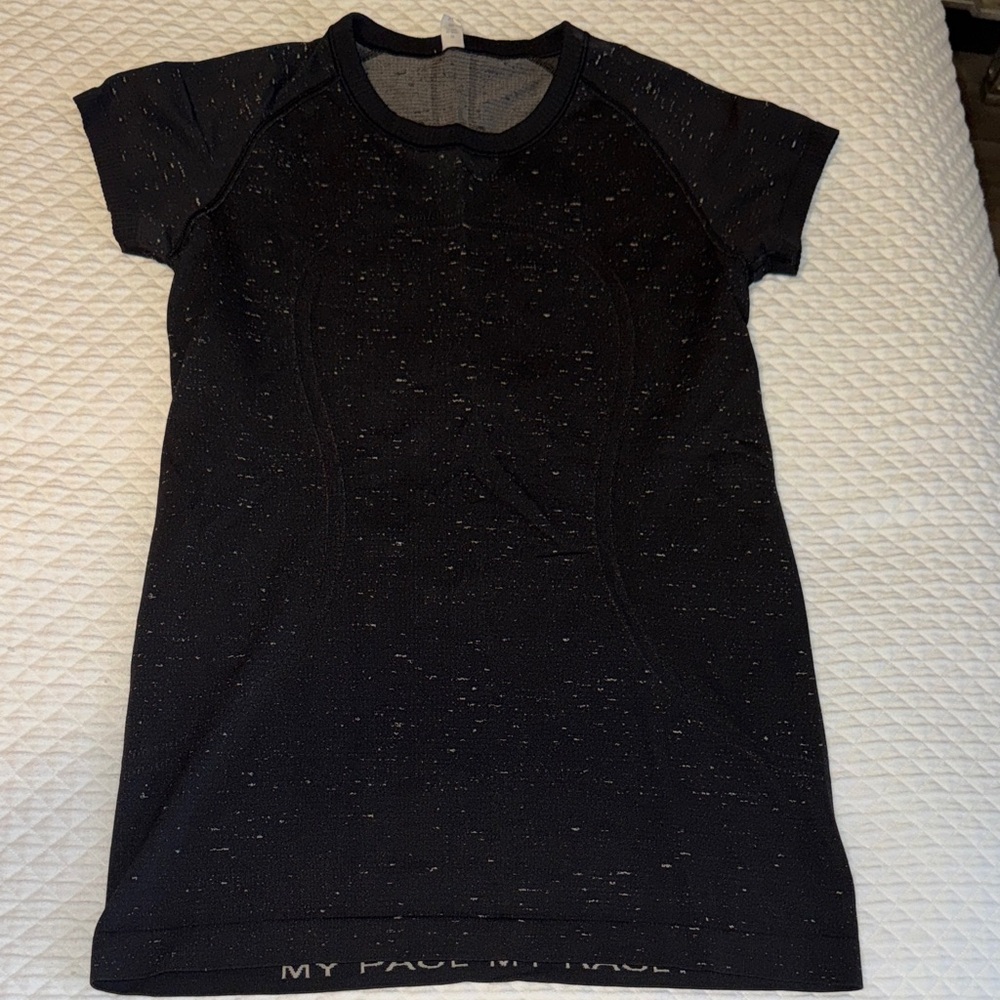 lululemon athletica Black Short Sleeve Tee
